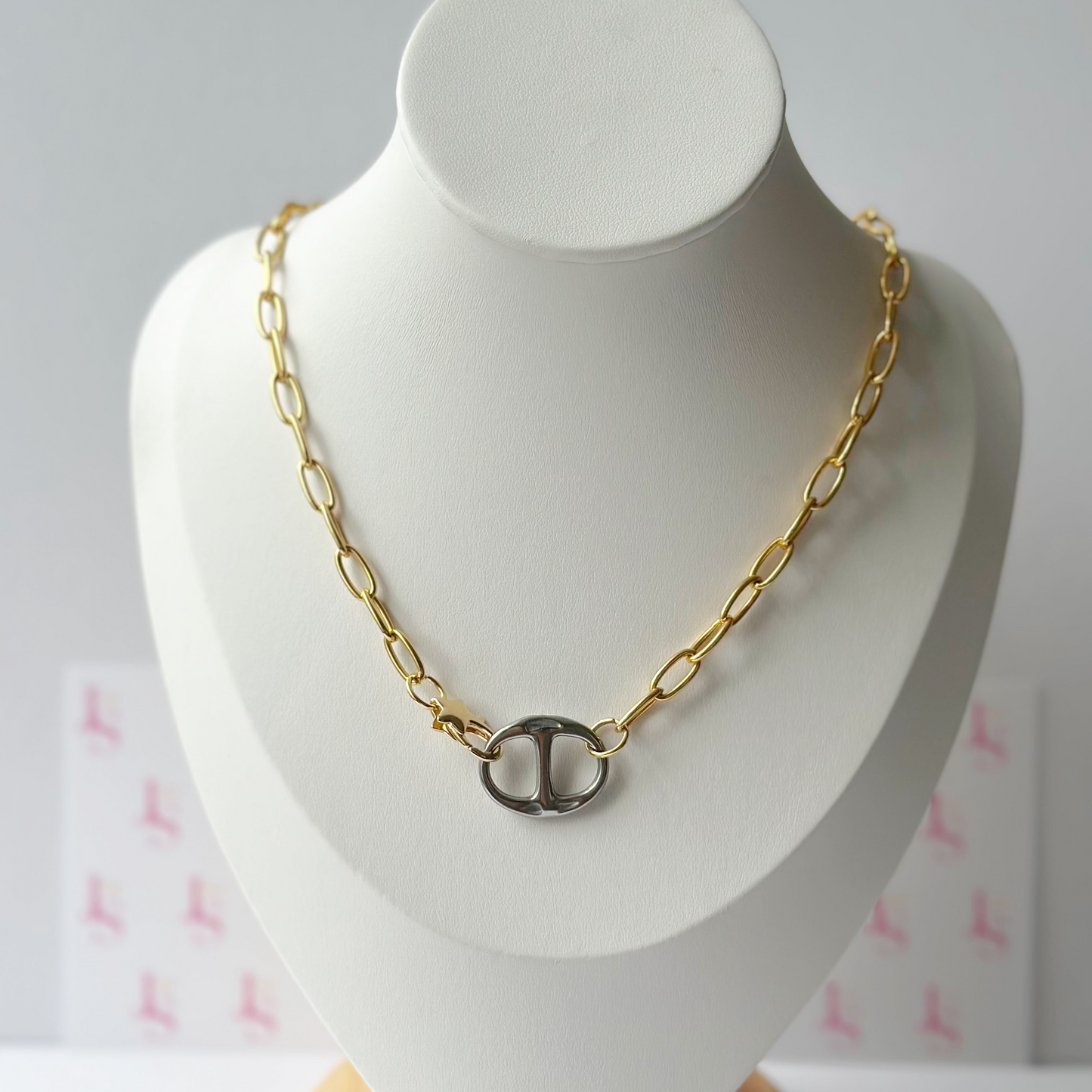 Oval Paperclip Necklace