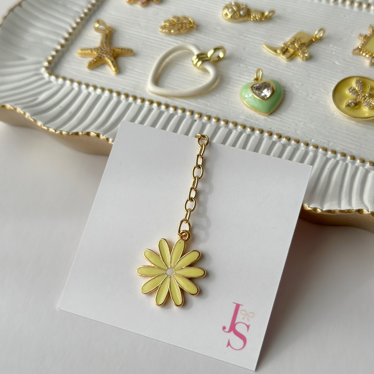 Daisy Flower Charm