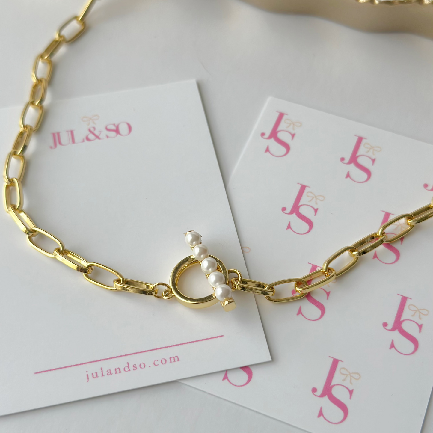Oval Paperclip Necklace