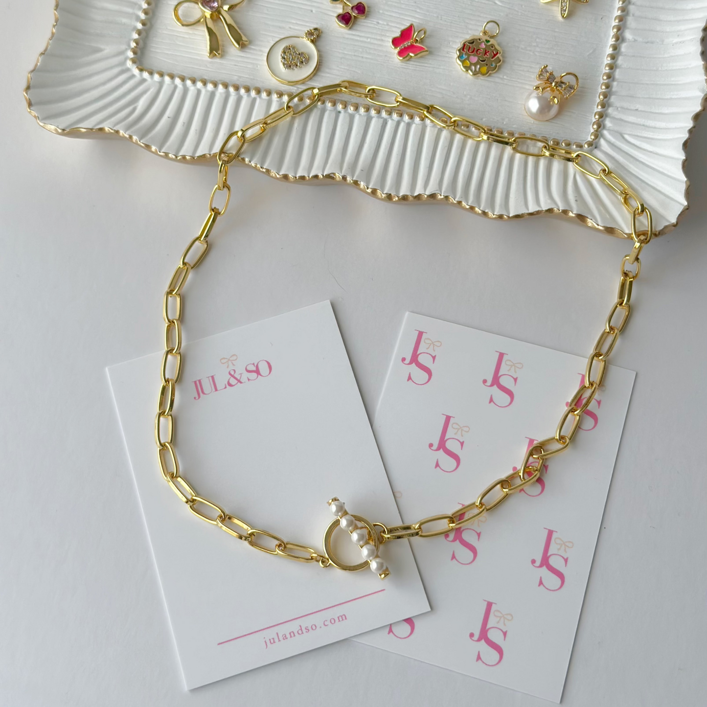 Oval Paperclip Necklace